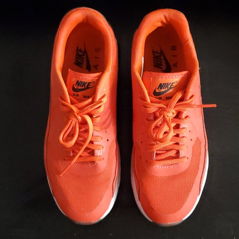 Nike Airmax Ultra women's size 7 in Crimson